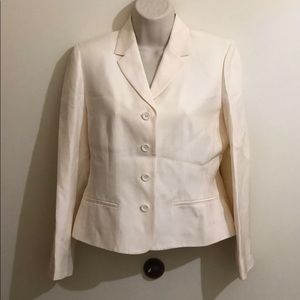 EUC Cream Blazer